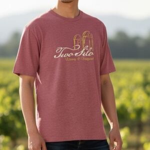 EUC Two Silo Winery & Vineyard Logo Heather Maroon Size Medium Tshirt Top!